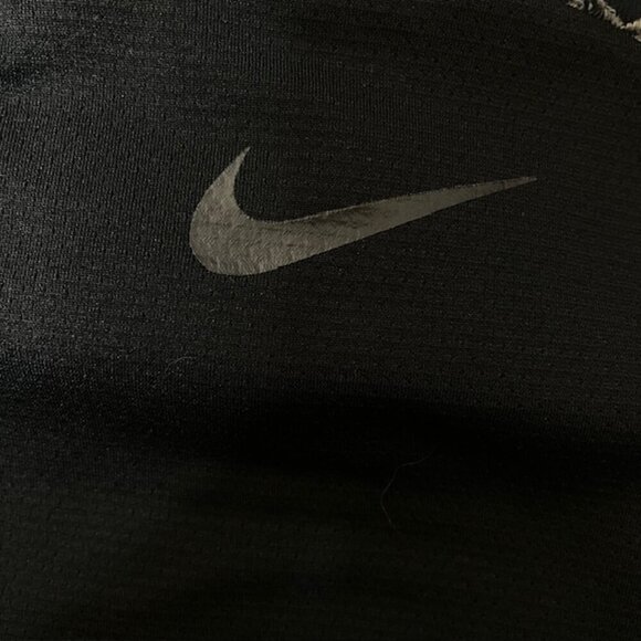 NIKE Pro HyperWarm Pullover Training Top - Size XS - Picture 6 of 9